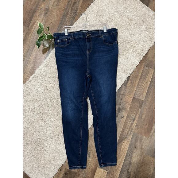 Torrid Versatile Dark Wash Whiskered Super Soft Midfit Super Skinny Jeans - Picture 2 of 8